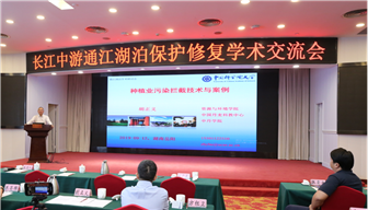 “开云体育”锡林郭勒消防开展翡翠城红君小区高层灭火演练(图3) 开云体育